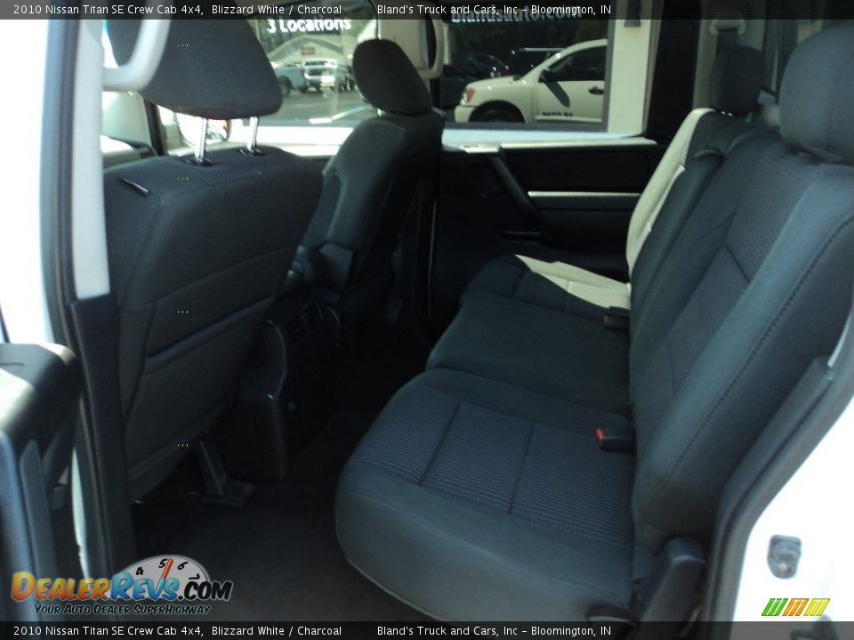 2010 Nissan Titan SE Crew Cab 4x4 Blizzard White / Charcoal Photo #8