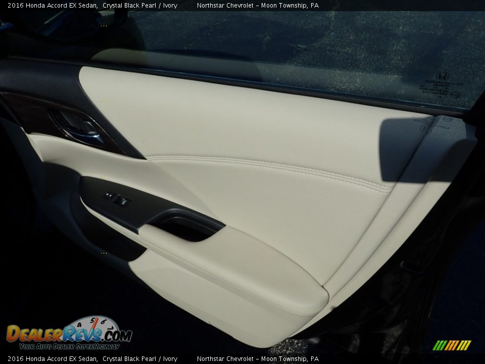 2016 Honda Accord EX Sedan Crystal Black Pearl / Ivory Photo #17