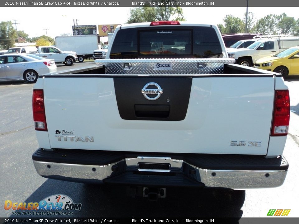 2010 Nissan Titan SE Crew Cab 4x4 Blizzard White / Charcoal Photo #25