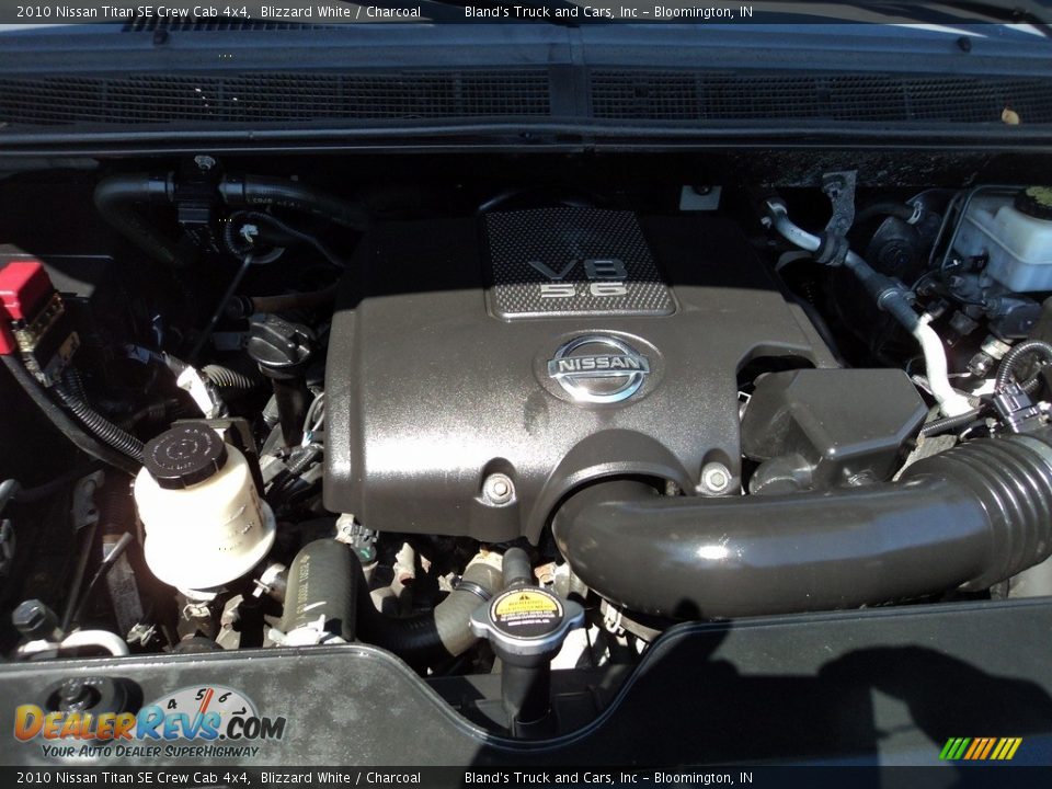 2010 Nissan Titan SE Crew Cab 4x4 Blizzard White / Charcoal Photo #27