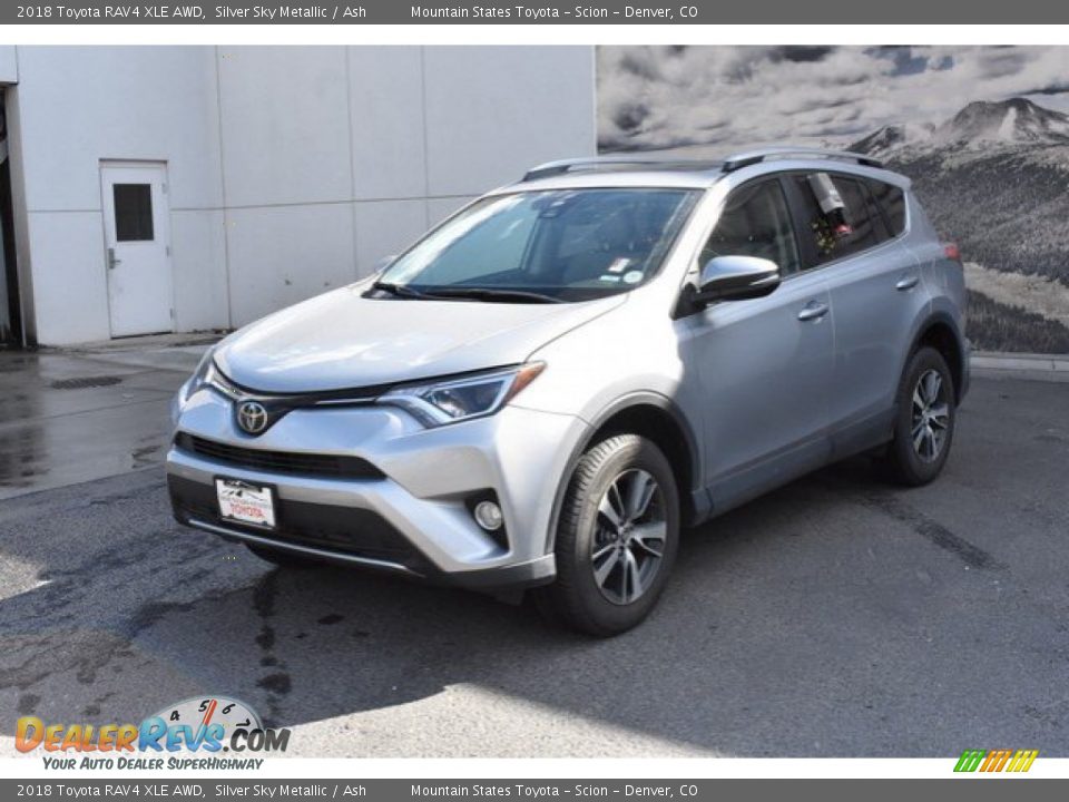 2018 Toyota RAV4 XLE AWD Silver Sky Metallic / Ash Photo #2