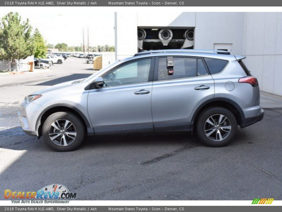 2018 Toyota RAV4 XLE AWD Silver Sky Metallic / Ash Photo #3