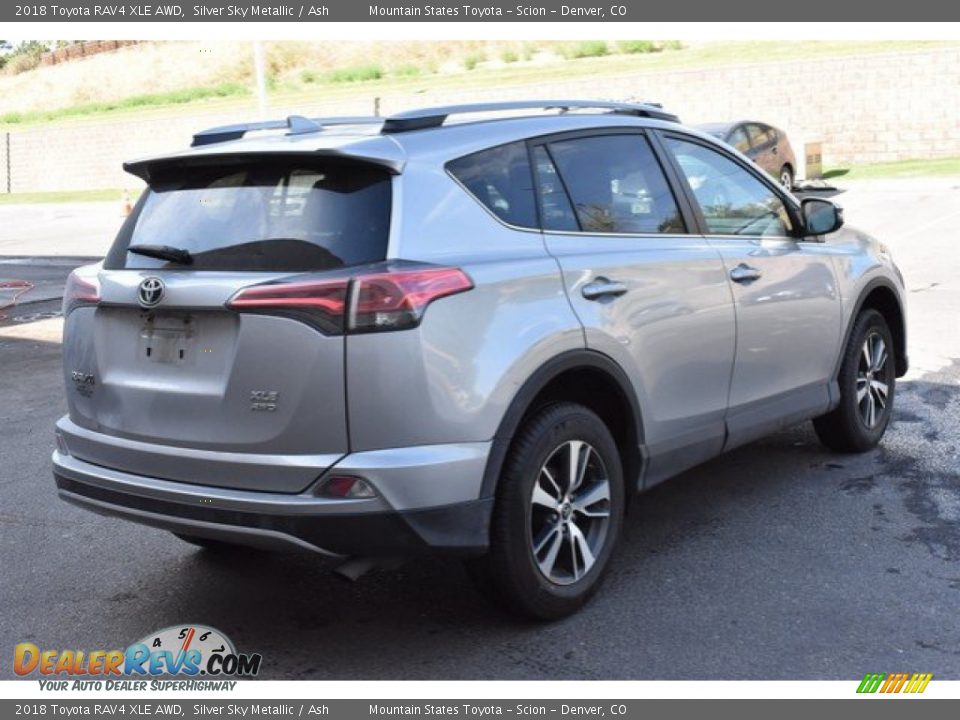 2018 Toyota RAV4 XLE AWD Silver Sky Metallic / Ash Photo #6