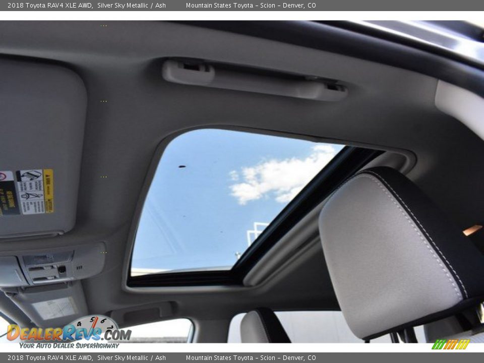 2018 Toyota RAV4 XLE AWD Silver Sky Metallic / Ash Photo #10