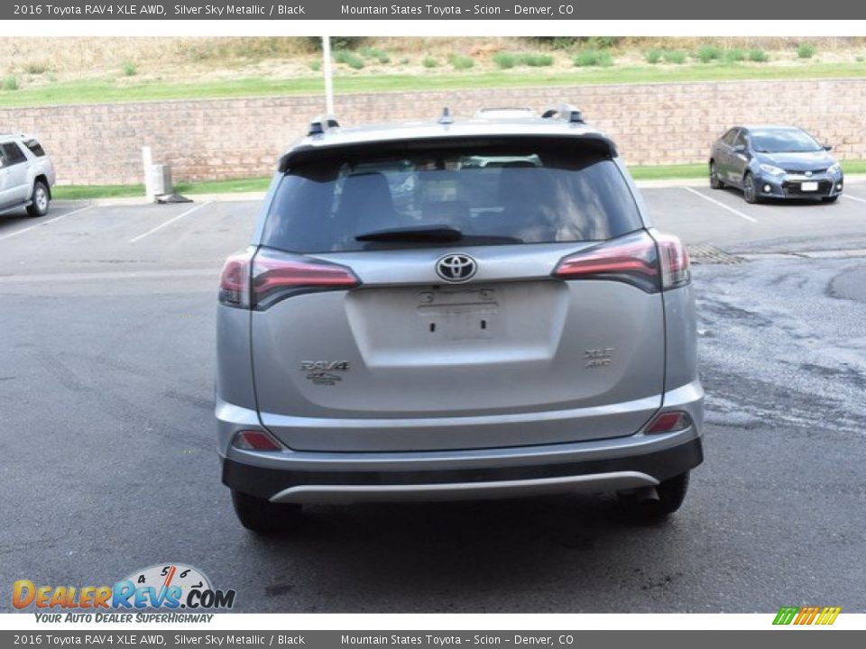 2016 Toyota RAV4 XLE AWD Silver Sky Metallic / Black Photo #5