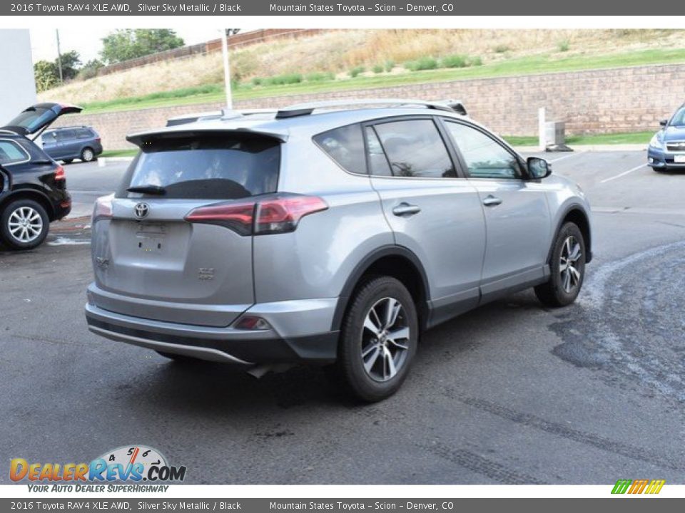 2016 Toyota RAV4 XLE AWD Silver Sky Metallic / Black Photo #6