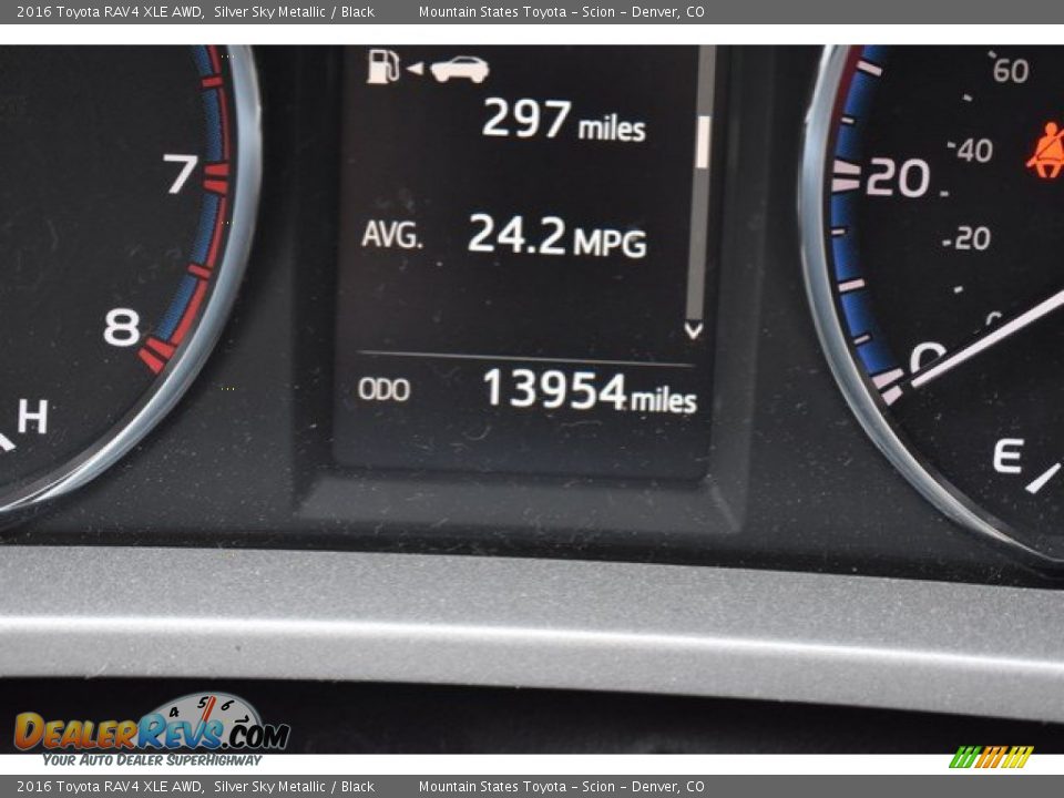 2016 Toyota RAV4 XLE AWD Silver Sky Metallic / Black Photo #12