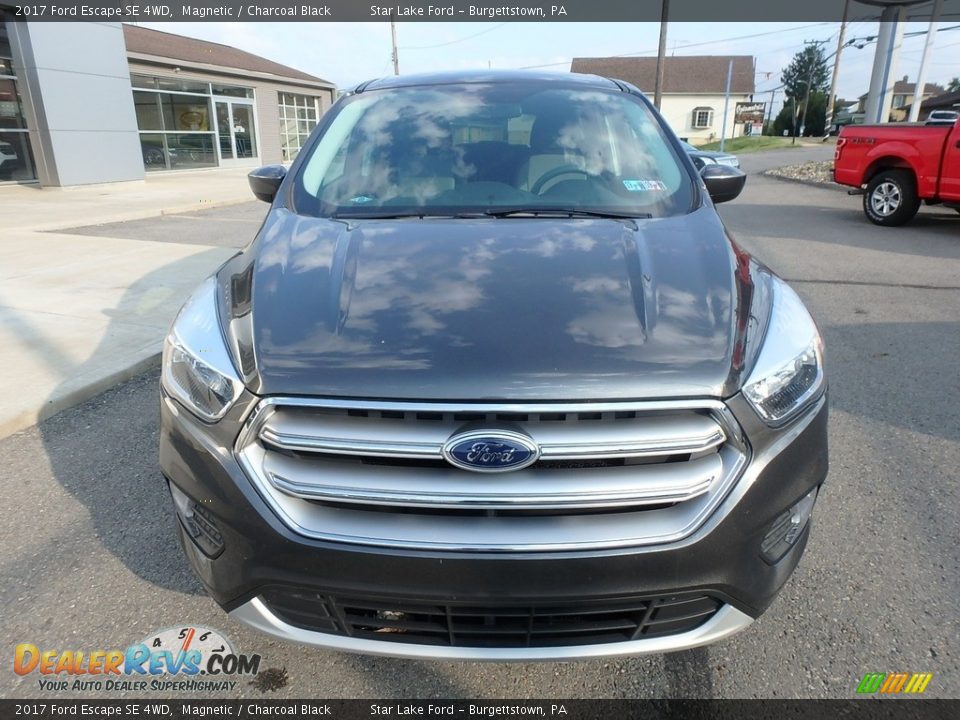 2017 Ford Escape SE 4WD Magnetic / Charcoal Black Photo #2