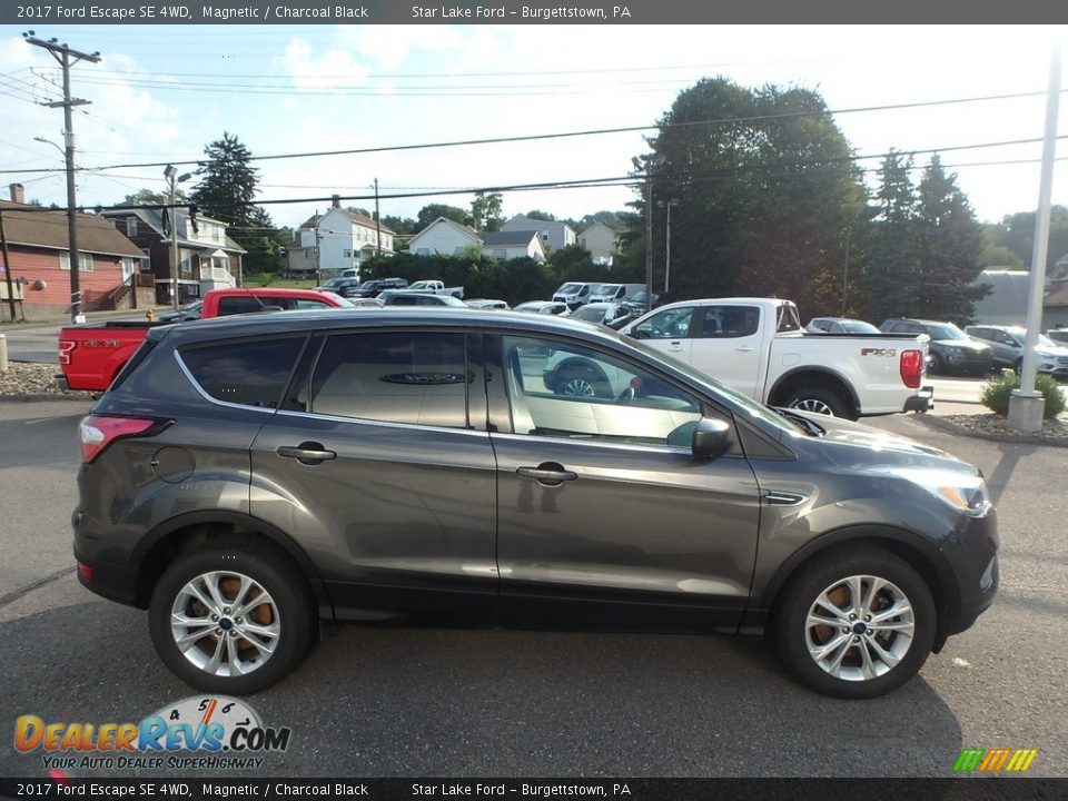 2017 Ford Escape SE 4WD Magnetic / Charcoal Black Photo #4