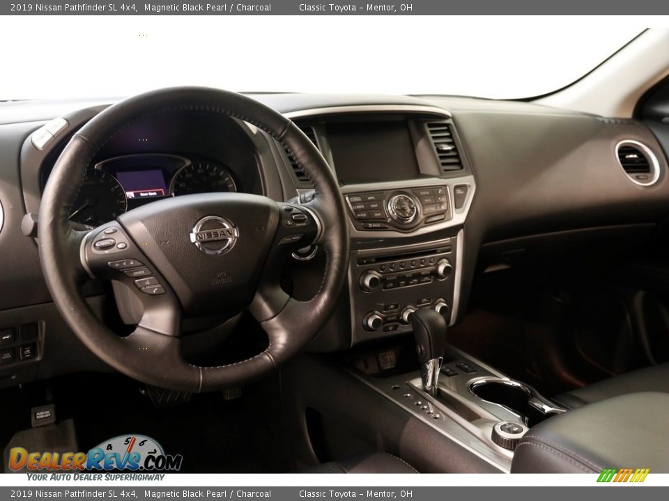 Dashboard of 2019 Nissan Pathfinder SL 4x4 Photo #6
