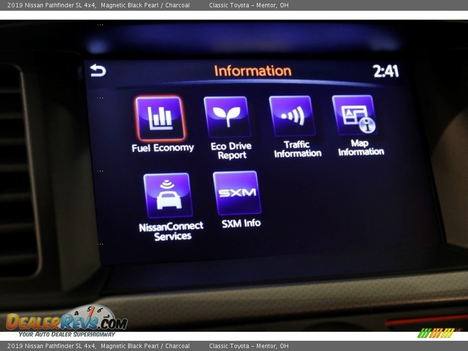 2019 Nissan Pathfinder SL 4x4 Magnetic Black Pearl / Charcoal Photo #16