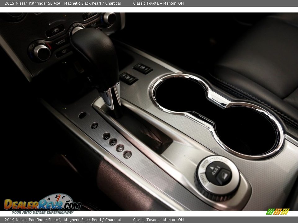 2019 Nissan Pathfinder SL 4x4 Magnetic Black Pearl / Charcoal Photo #20