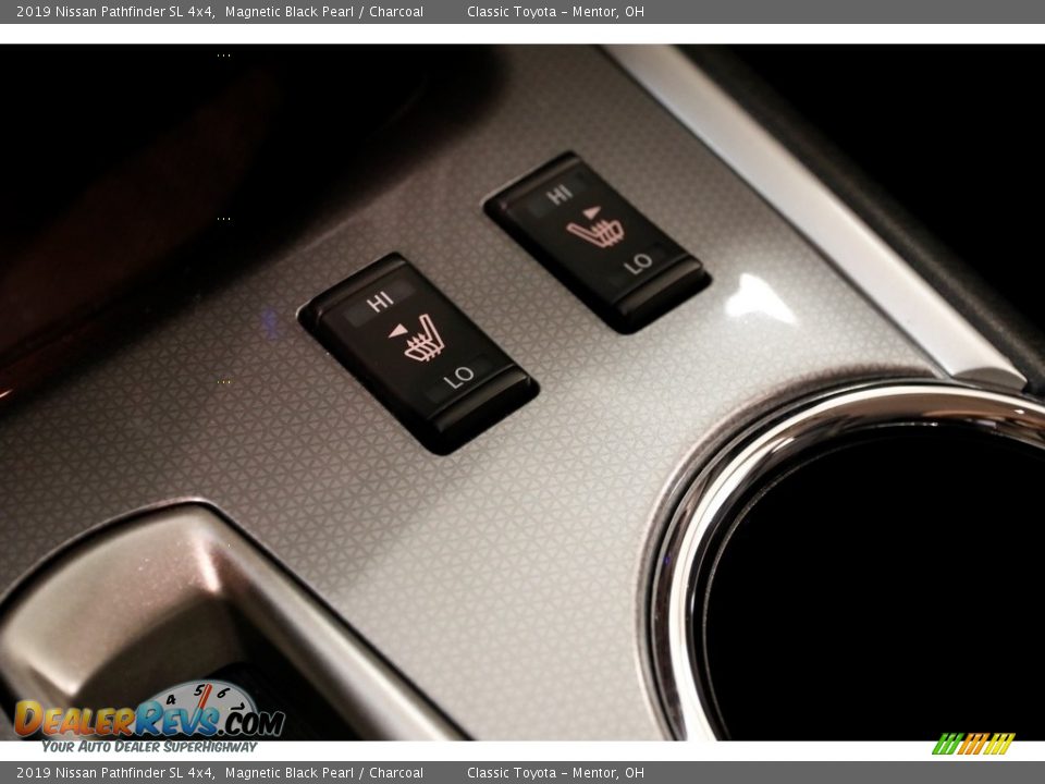 2019 Nissan Pathfinder SL 4x4 Magnetic Black Pearl / Charcoal Photo #22