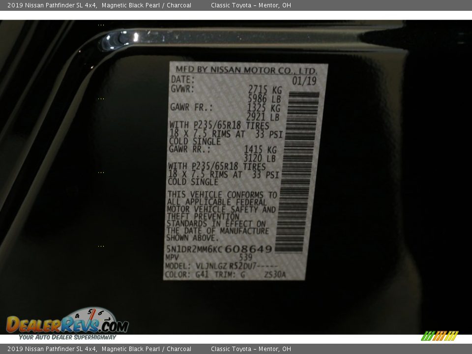 2019 Nissan Pathfinder SL 4x4 Magnetic Black Pearl / Charcoal Photo #30