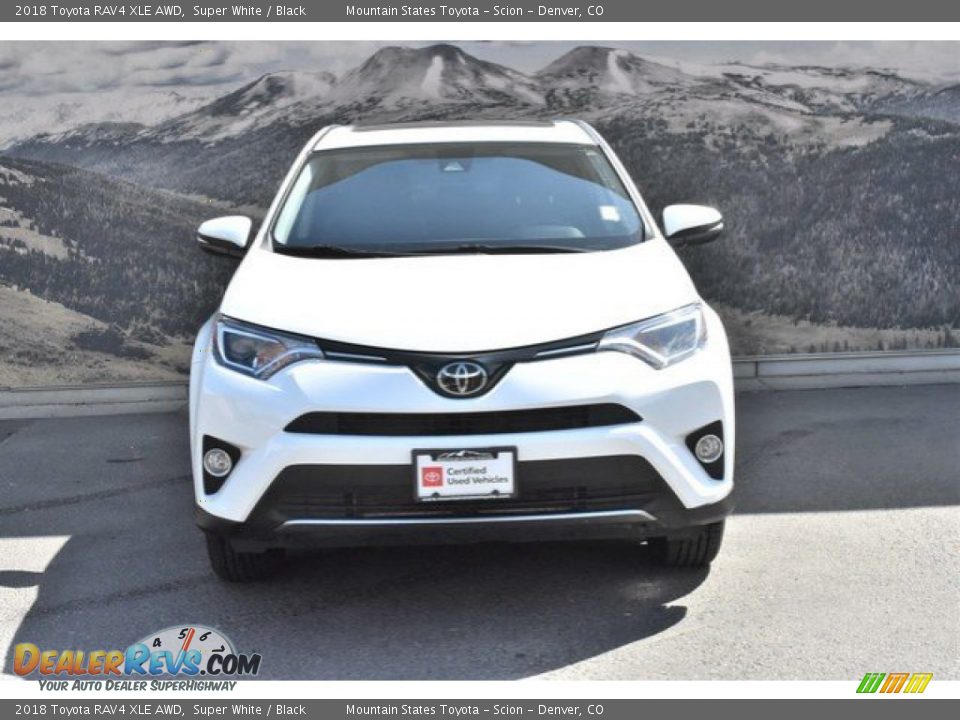 2018 Toyota RAV4 XLE AWD Super White / Black Photo #4