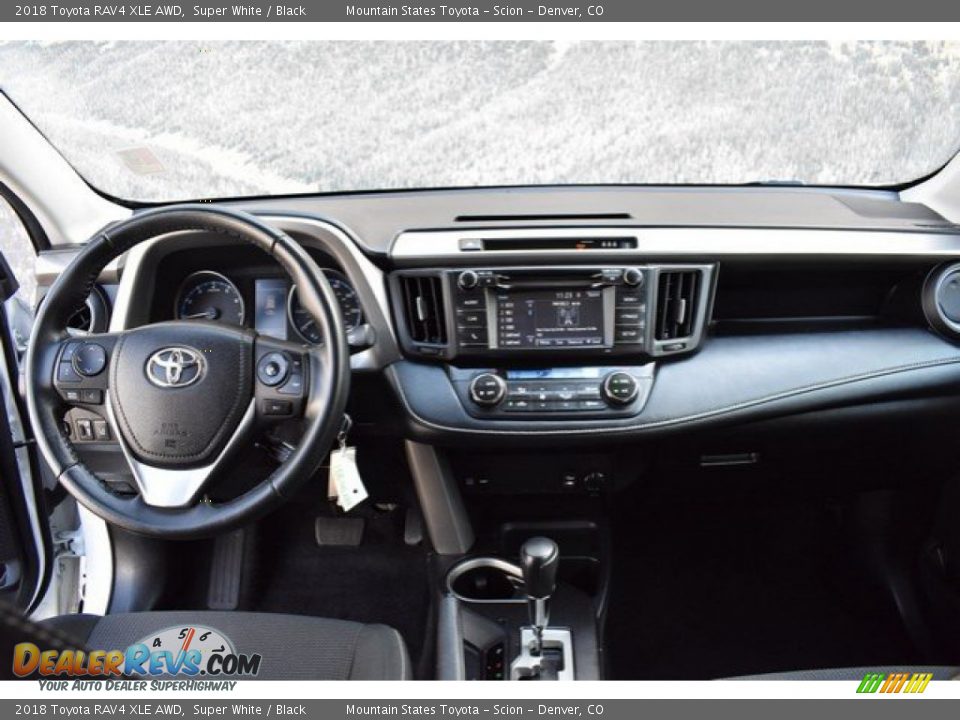 2018 Toyota RAV4 XLE AWD Super White / Black Photo #13