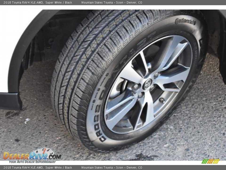 2018 Toyota RAV4 XLE AWD Super White / Black Photo #29