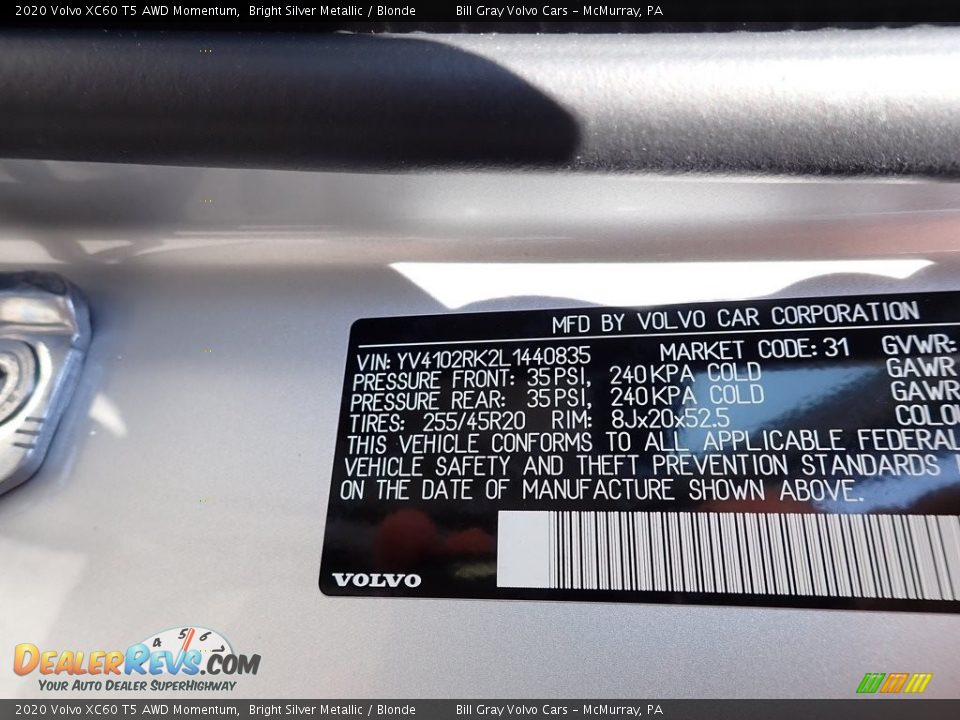 2020 Volvo XC60 T5 AWD Momentum Bright Silver Metallic / Blonde Photo #11