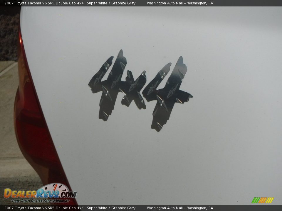 2007 Toyota Tacoma V6 SR5 Double Cab 4x4 Super White / Graphite Gray Photo #3