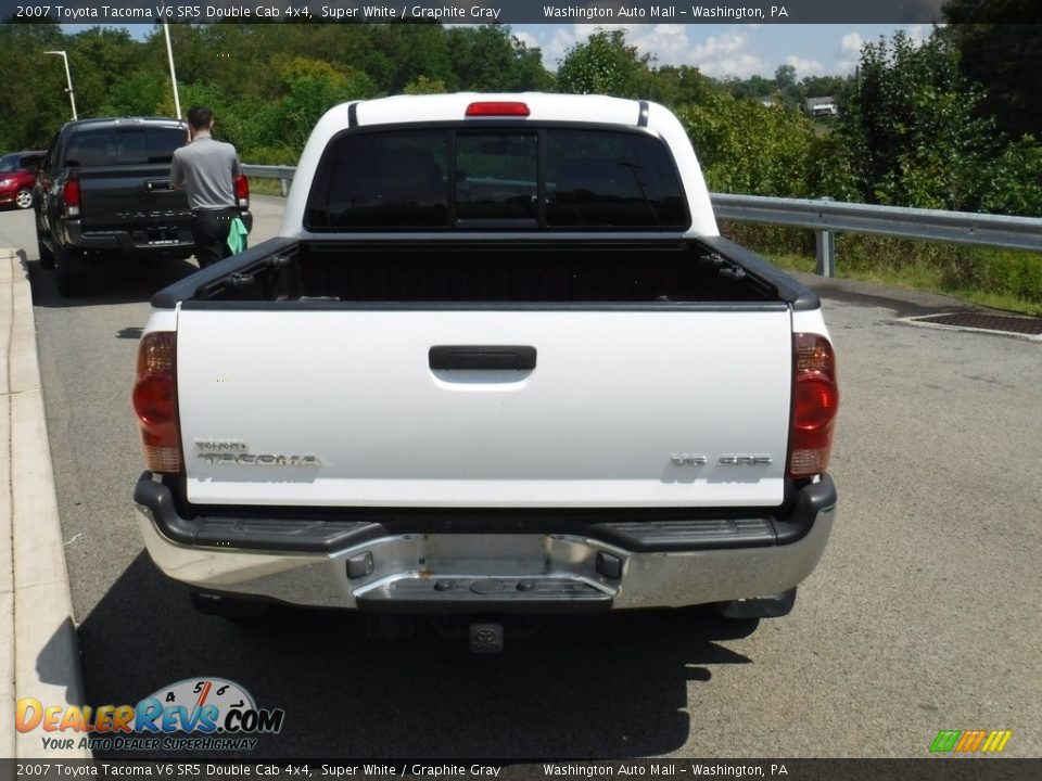 2007 Toyota Tacoma V6 SR5 Double Cab 4x4 Super White / Graphite Gray Photo #9