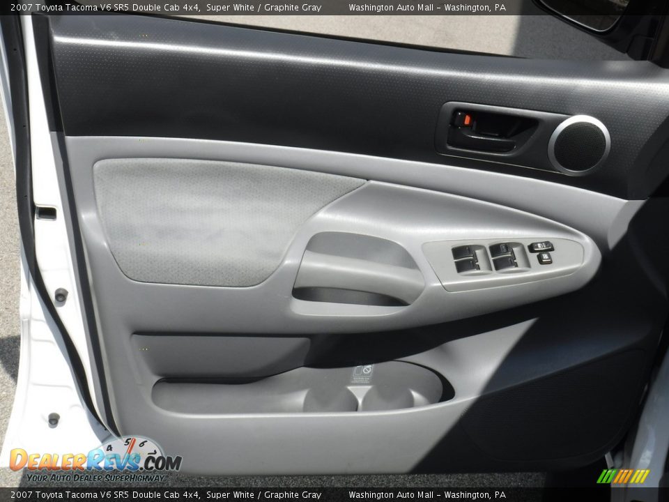 2007 Toyota Tacoma V6 SR5 Double Cab 4x4 Super White / Graphite Gray Photo #15
