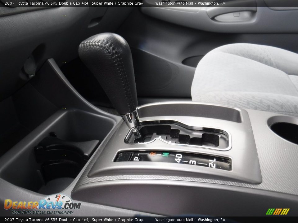 2007 Toyota Tacoma V6 SR5 Double Cab 4x4 Super White / Graphite Gray Photo #18