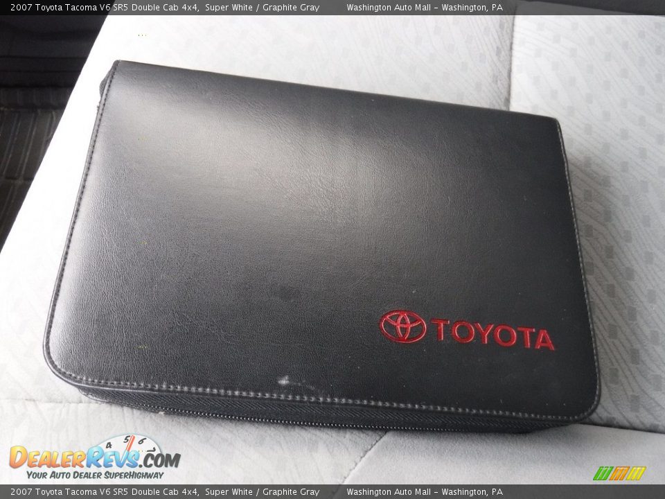2007 Toyota Tacoma V6 SR5 Double Cab 4x4 Super White / Graphite Gray Photo #24