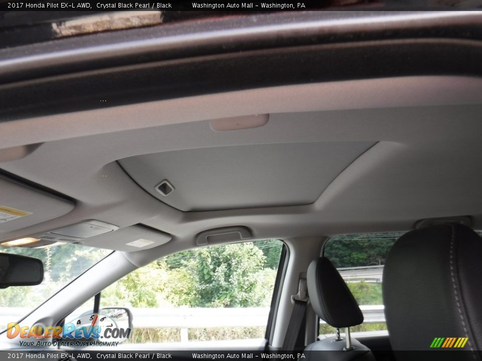 2017 Honda Pilot EX-L AWD Crystal Black Pearl / Black Photo #10