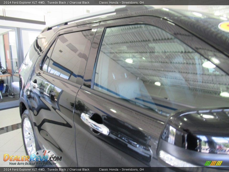 2014 Ford Explorer XLT 4WD Tuxedo Black / Charcoal Black Photo #11