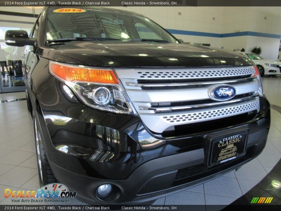 2014 Ford Explorer XLT 4WD Tuxedo Black / Charcoal Black Photo #12