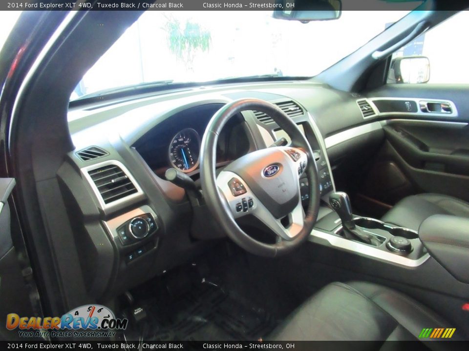 2014 Ford Explorer XLT 4WD Tuxedo Black / Charcoal Black Photo #15