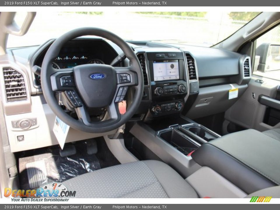 Dashboard of 2019 Ford F150 XLT SuperCab Photo #21