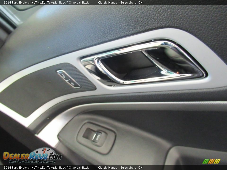 2014 Ford Explorer XLT 4WD Tuxedo Black / Charcoal Black Photo #19