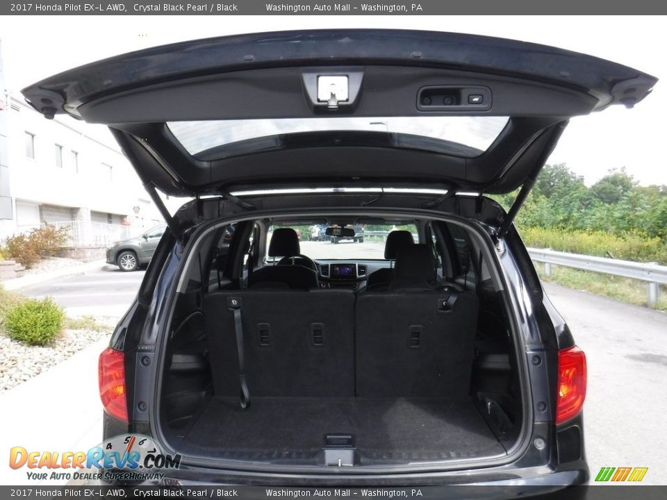 2017 Honda Pilot EX-L AWD Crystal Black Pearl / Black Photo #24