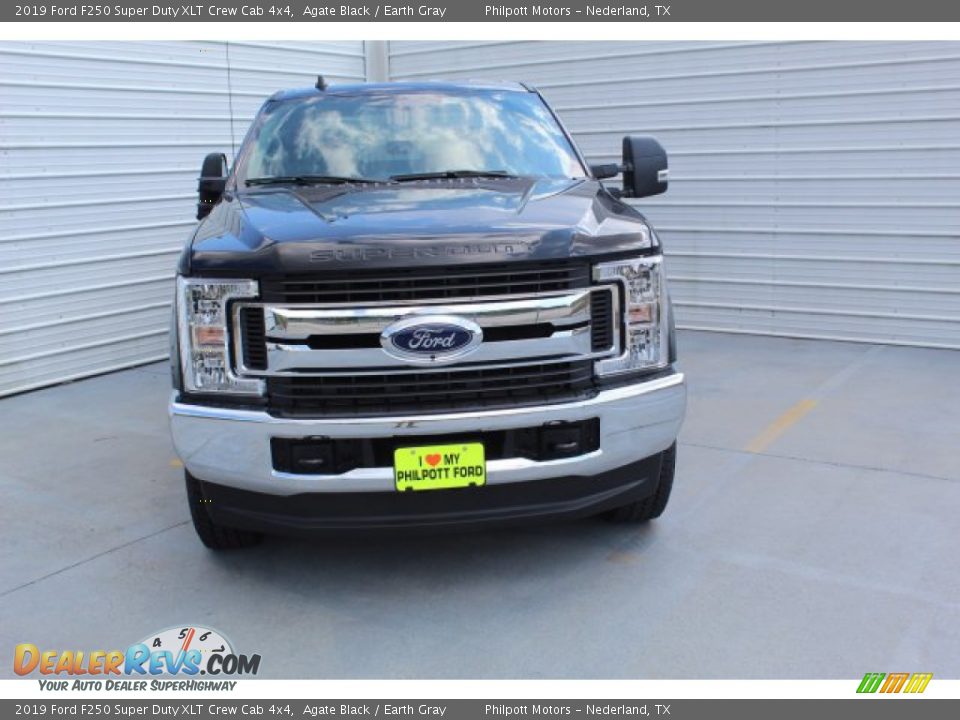 2019 Ford F250 Super Duty XLT Crew Cab 4x4 Agate Black / Earth Gray Photo #3