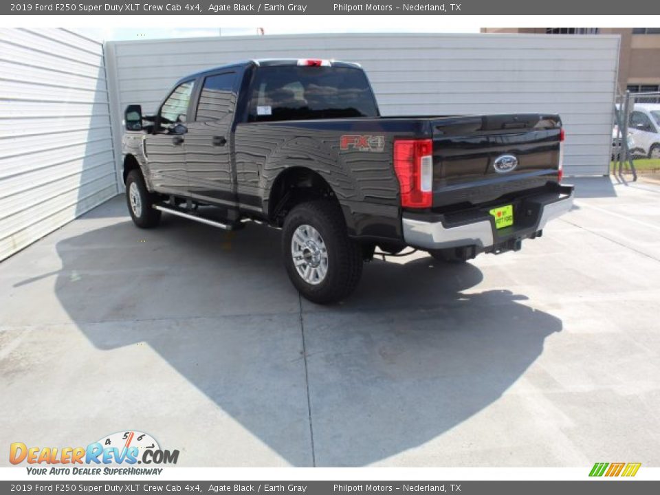 2019 Ford F250 Super Duty XLT Crew Cab 4x4 Agate Black / Earth Gray Photo #6