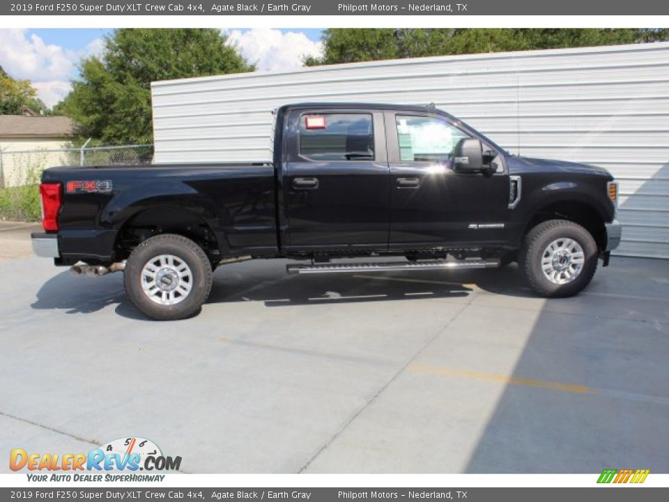 2019 Ford F250 Super Duty XLT Crew Cab 4x4 Agate Black / Earth Gray Photo #9