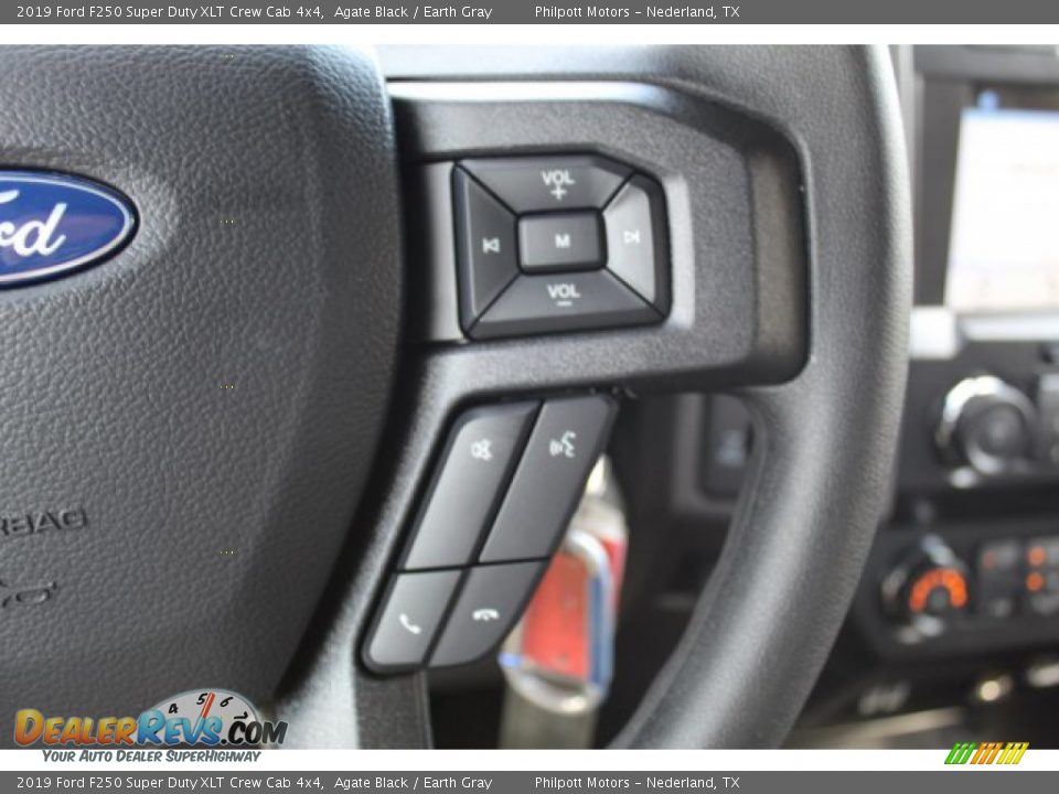 2019 Ford F250 Super Duty XLT Crew Cab 4x4 Agate Black / Earth Gray Photo #12