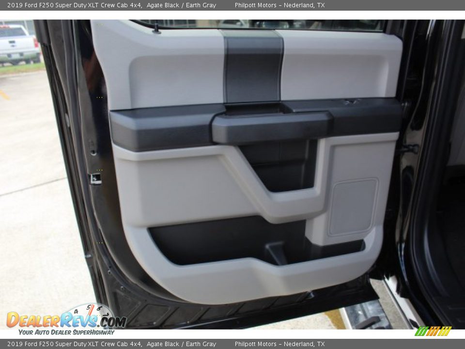 2019 Ford F250 Super Duty XLT Crew Cab 4x4 Agate Black / Earth Gray Photo #18