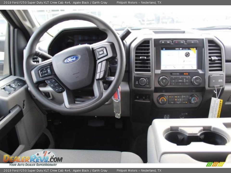 2019 Ford F250 Super Duty XLT Crew Cab 4x4 Agate Black / Earth Gray Photo #20