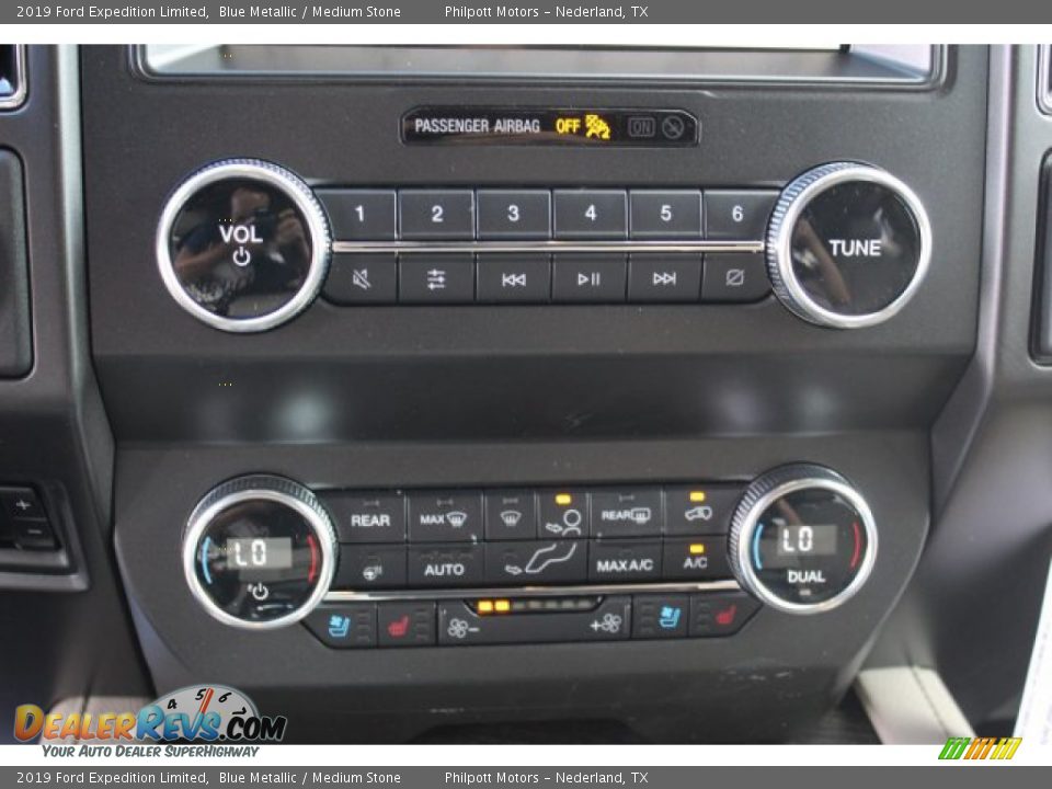 2019 Ford Expedition Limited Blue Metallic / Medium Stone Photo #18