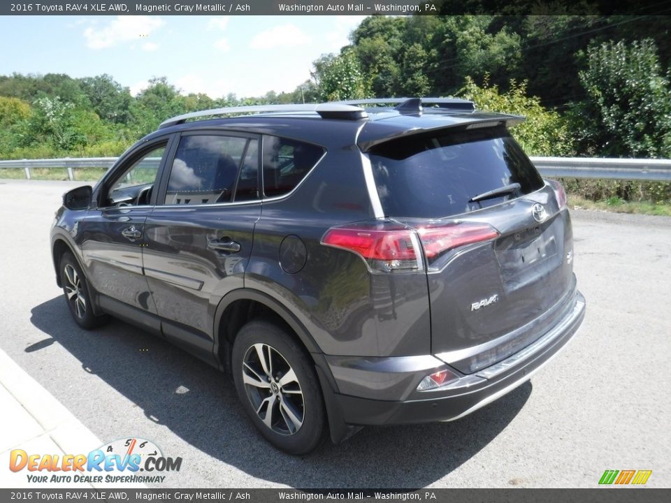 2016 Toyota RAV4 XLE AWD Magnetic Gray Metallic / Ash Photo #6