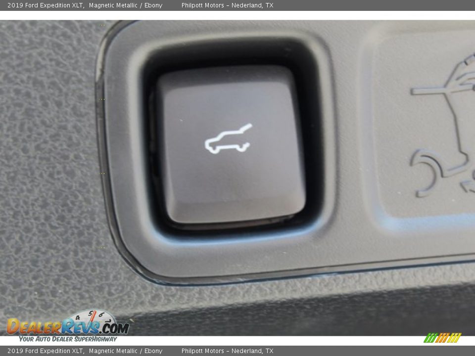 2019 Ford Expedition XLT Magnetic Metallic / Ebony Photo #26