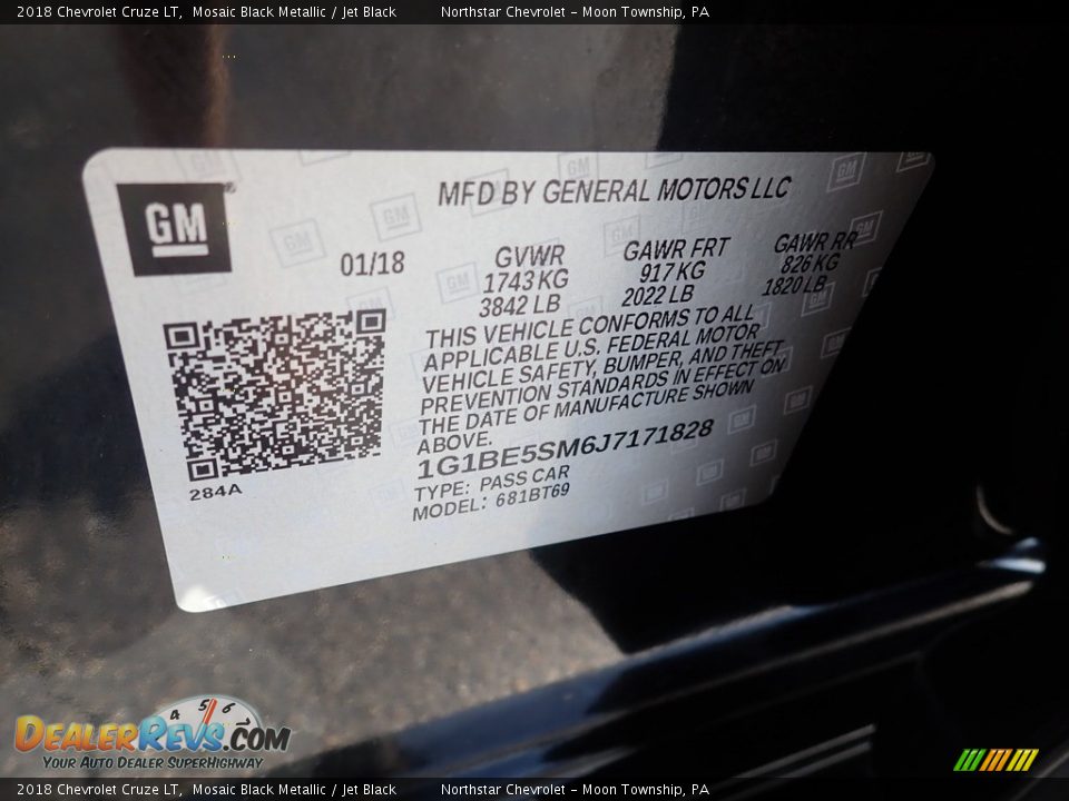 2018 Chevrolet Cruze LT Mosaic Black Metallic / Jet Black Photo #28