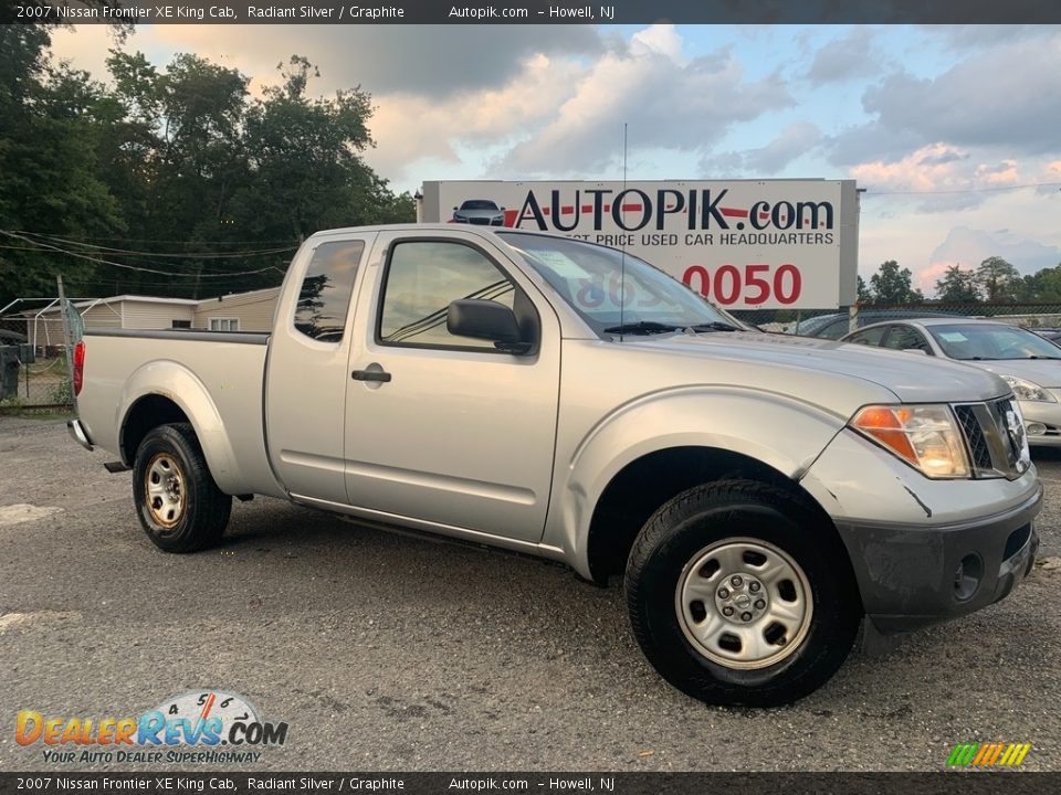 2007 Nissan Frontier XE King Cab Radiant Silver / Graphite Photo #1