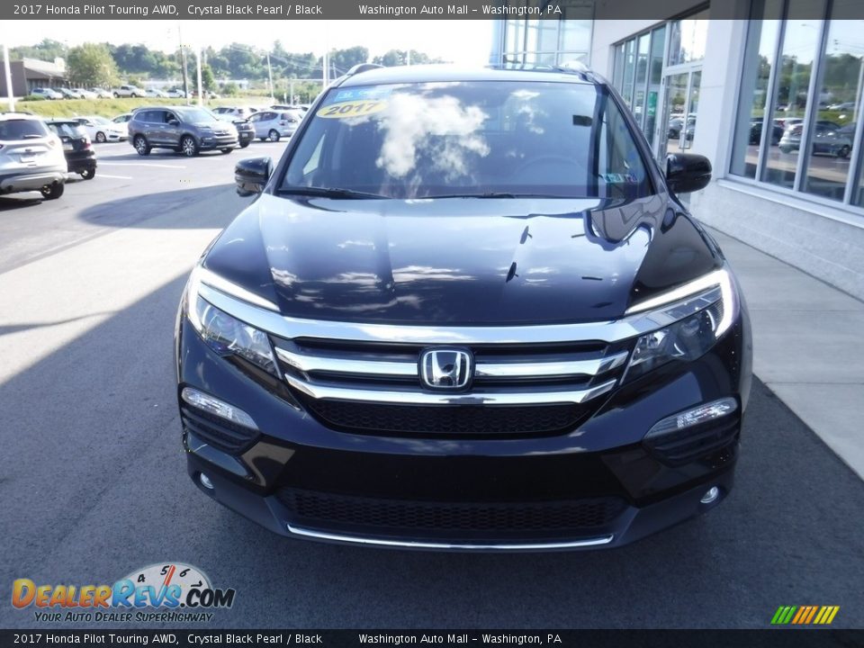 2017 Honda Pilot Touring AWD Crystal Black Pearl / Black Photo #5
