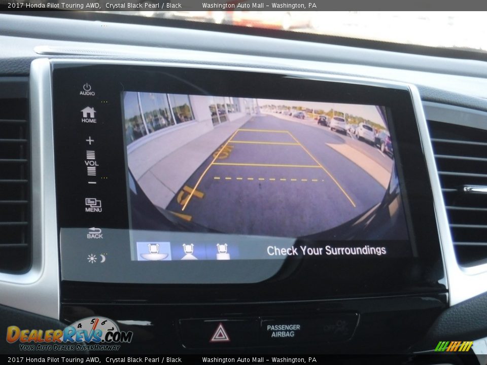 2017 Honda Pilot Touring AWD Crystal Black Pearl / Black Photo #19
