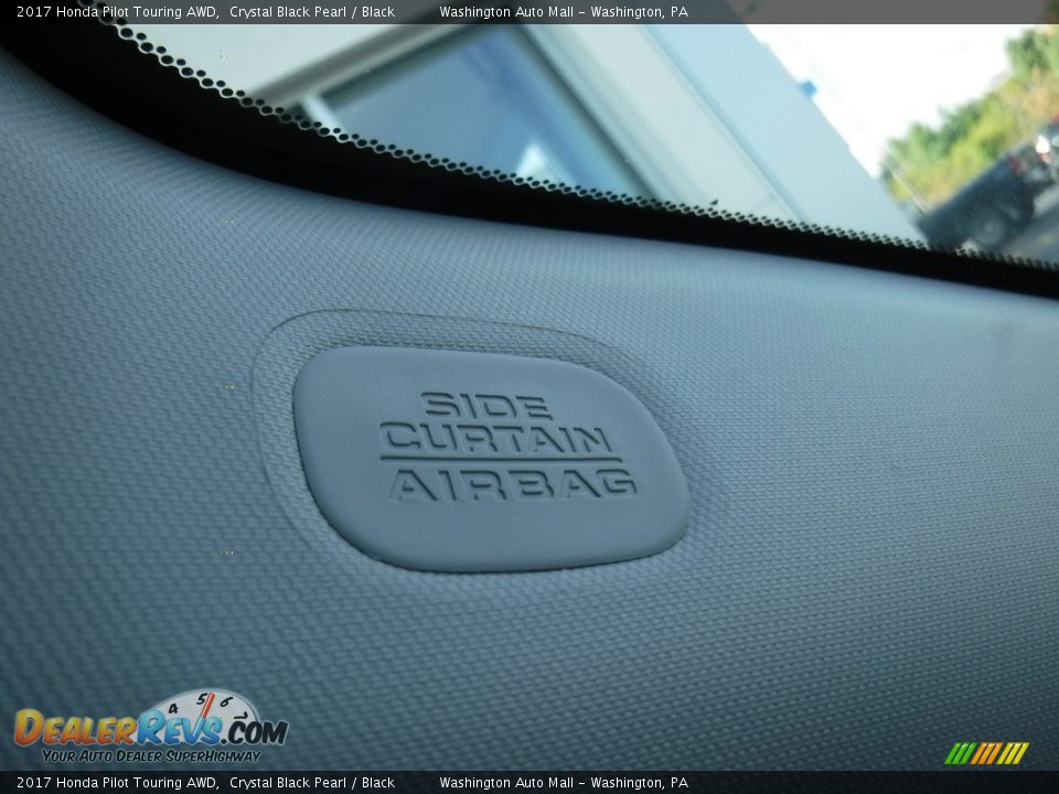 2017 Honda Pilot Touring AWD Crystal Black Pearl / Black Photo #22