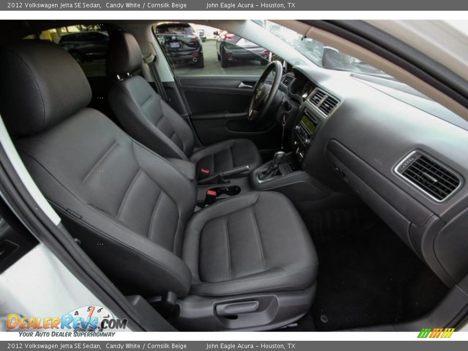 2012 Volkswagen Jetta SE Sedan Candy White / Cornsilk Beige Photo #25