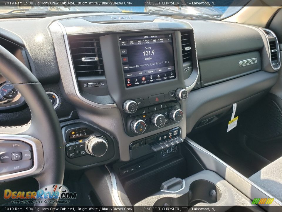 2019 Ram 1500 Big Horn Crew Cab 4x4 Bright White / Black/Diesel Gray Photo #10